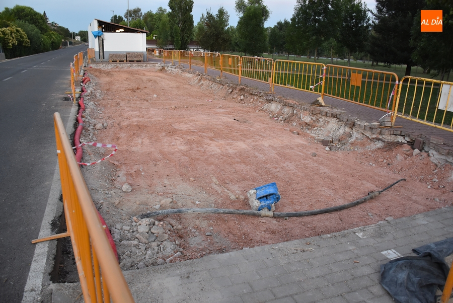 La Avenida de La Concha gana 17 plazas de aparcamiento con la supresión de dos parterres