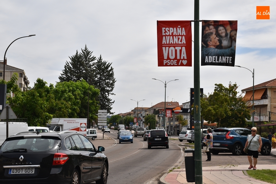 Crece el espíritu electoral en las calles mirobrigenses con más carteles y banderolas