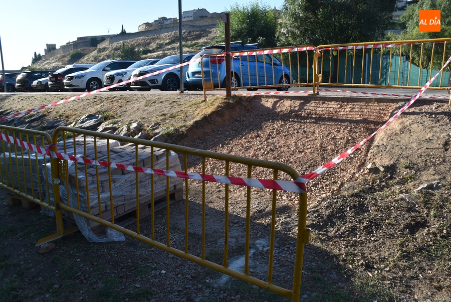 En proceso de creación dos escaleras para facilitar el acceso a la Alameda Vieja