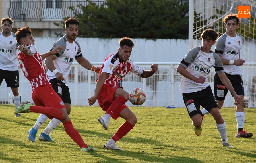 Javi Moríñigo renueva con el Ciudad Rodrigo mientras que Berro se marcha al filial de Unionistas