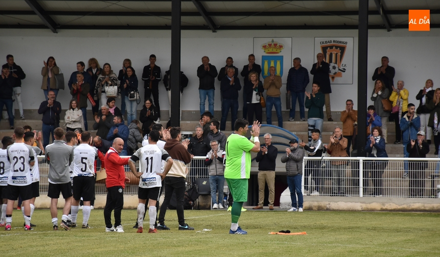 Un carnet Familiar, novedad de la campaña de socios 23/24 del Ciudad Rodrigo CF