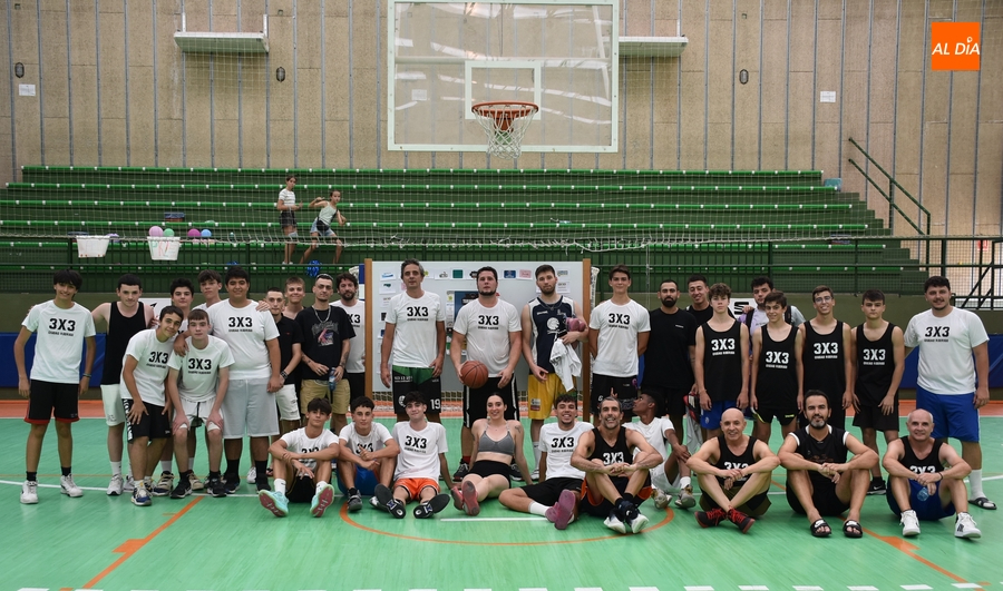 Mayoristas con panza y Derrick & Morty triunfan en el Torneo 3x3 de Basket