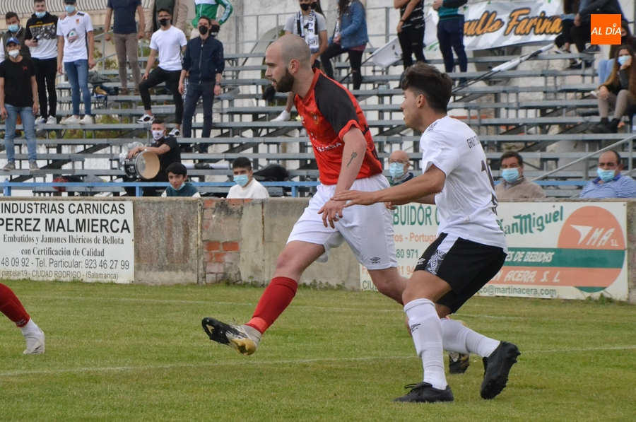 El Ciudad Rodrigo CF ficha a un clásico del Béjar, Rubén Farrés