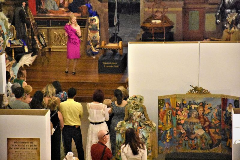 El Museo de los Cuentos y la Ciencia de la artista Rosana Largo celebra su primer aniversario en Paredes de Nava