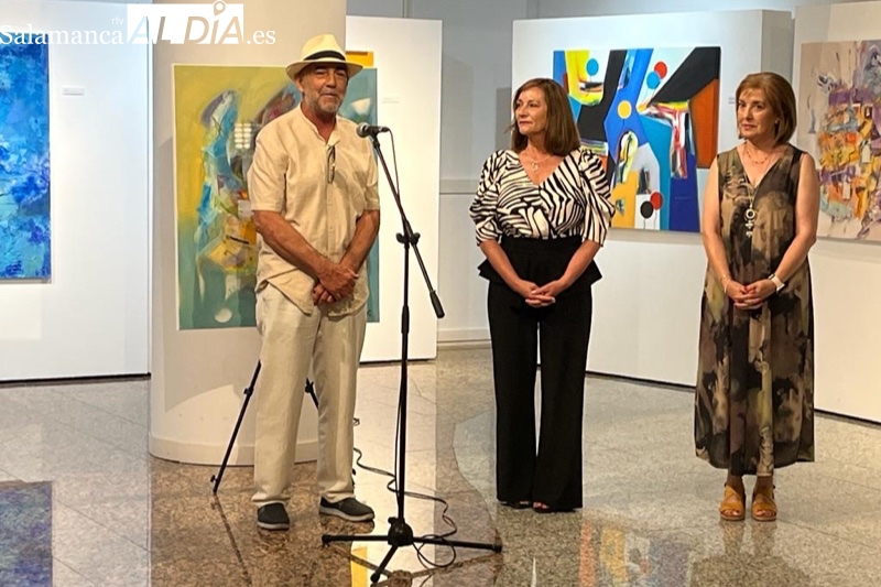 El artista Pablo Sáez vuelve a su Peñaranda natal para presentar la exposición Vivencias