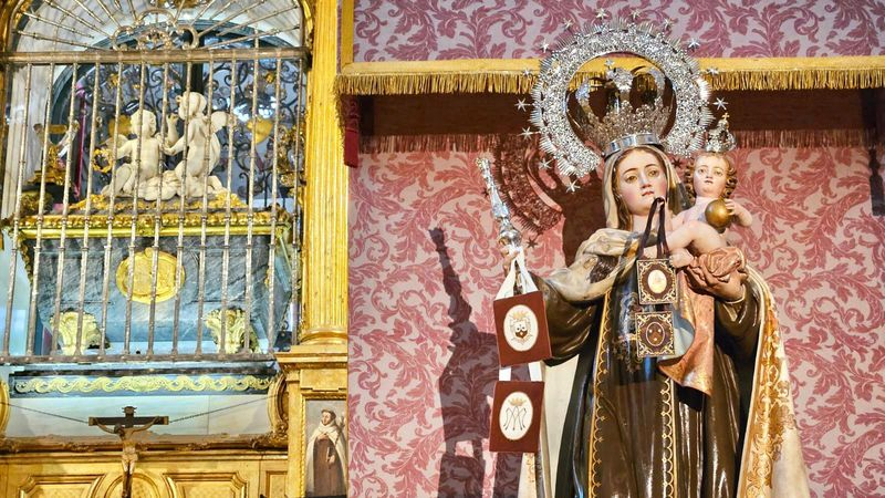 La Iglesia de la Anunciación acoge la escultura de la Virgen del Carmen 