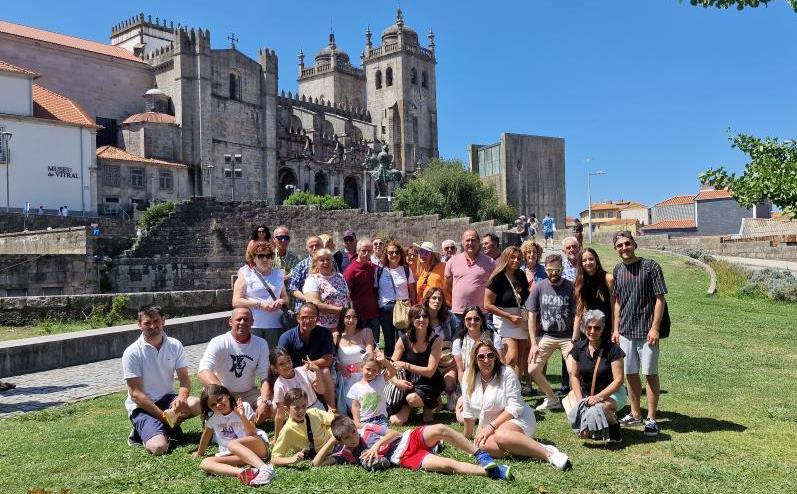 35 personas disfrutan de Oporto y Espinho de la mano de la AVV San Miguel de Pedrotoro