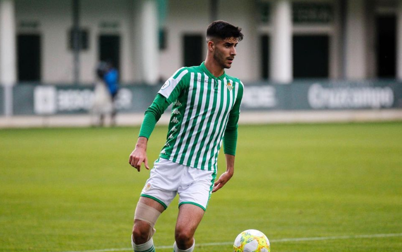 El salmantino Visus hará la pretemporada con el primer equipo del Betis
