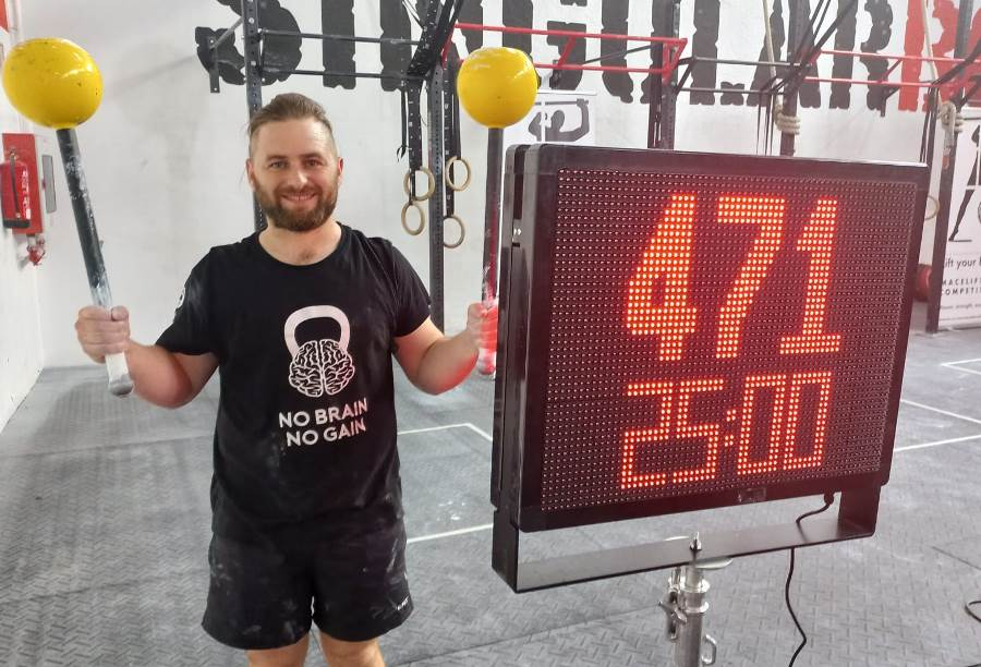 José Raúl Manchado logra tres primeros puestos en el 1º Nacional de Macelifting y Bulava