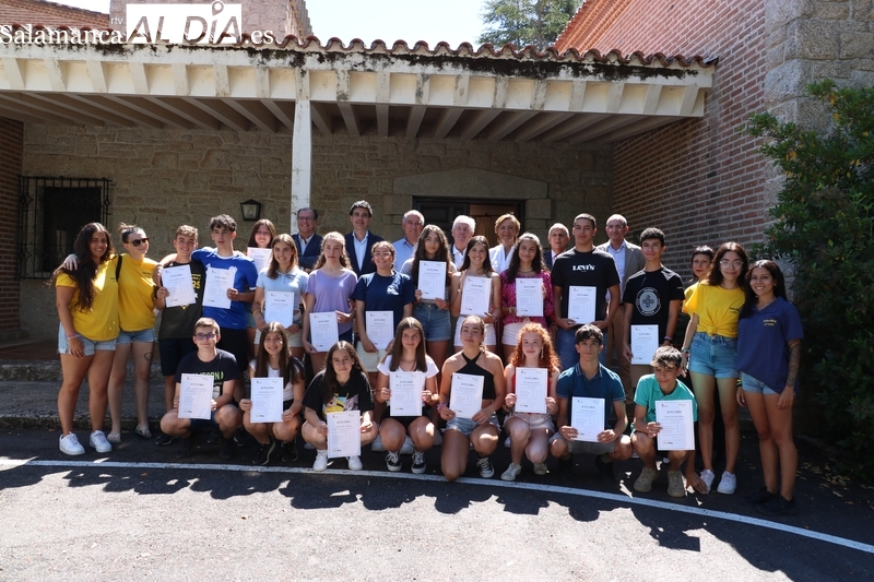 Junta e Iberdrola entregan en Villarino los diplomas a los 20 primeros alumnos de un curso de inmersión en lengua inglesa 