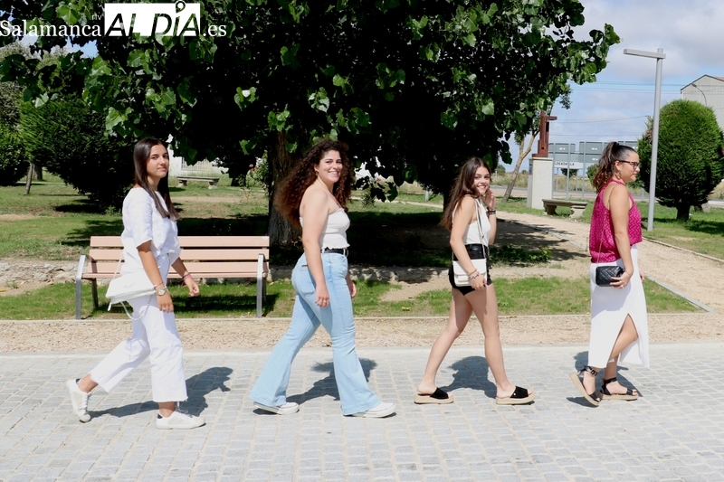 Una a una: Corte de Honor juvenil de las Ferias y Fiestas de Vitigudino 2023