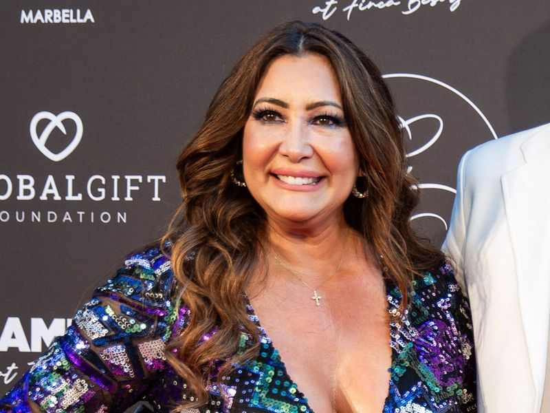 María Bravo, exnovia de Bruce Willis, revela preocupantes detalles sobre el estado de salud del actor