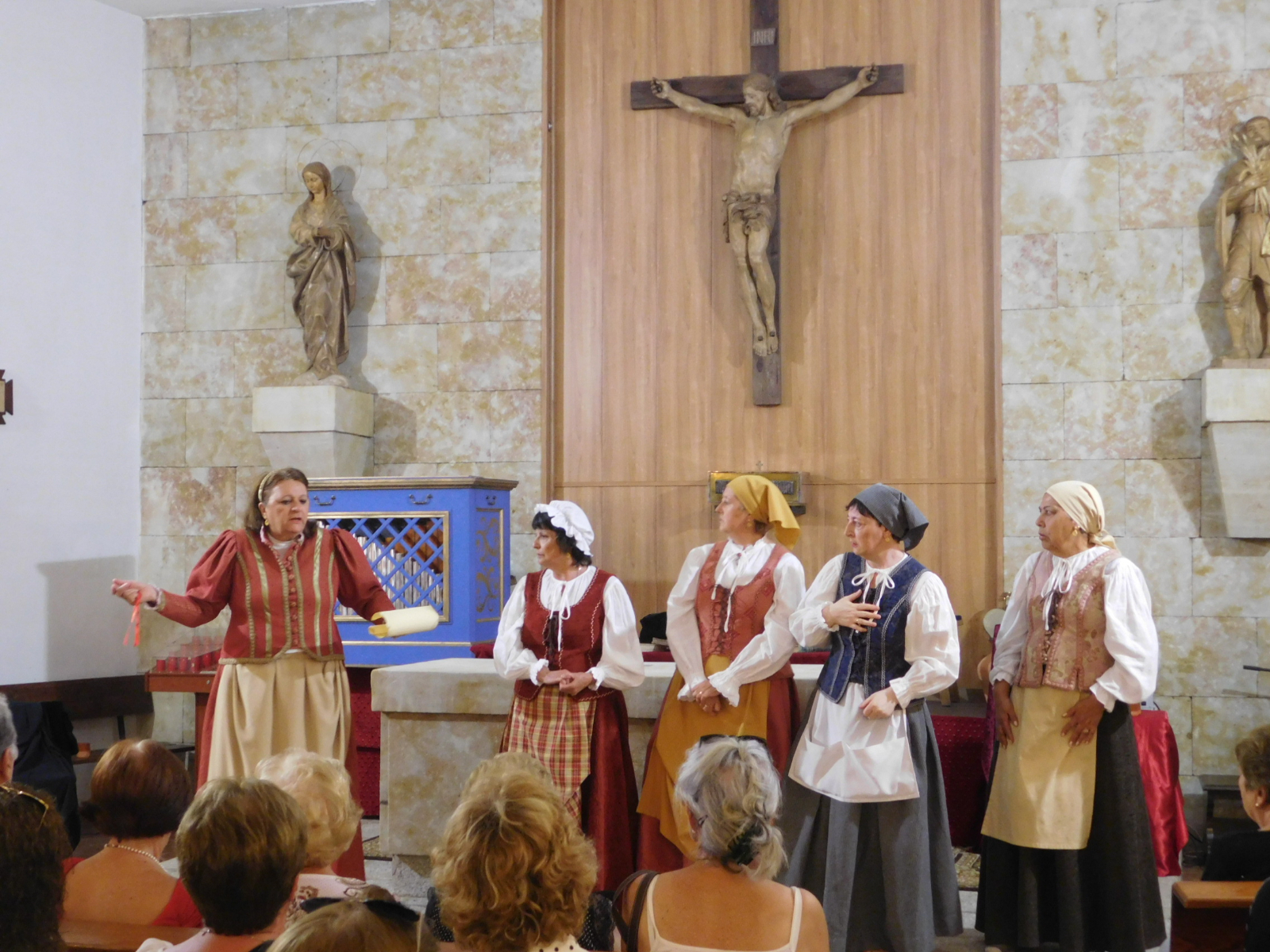 Nuevo Naharros celebra la representación teatral Buscando a Nebrija