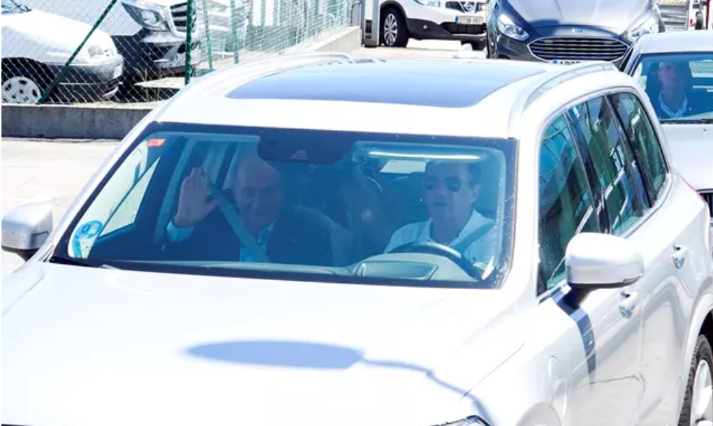 El Rey Juan Carlos llega a Vigo en su tercera visita a España