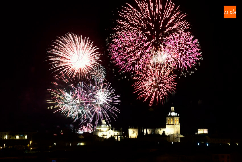 La asturiana Pirotecnia Pablo SL lanzará los fuegos artificiales con una rebaja de 1.160€