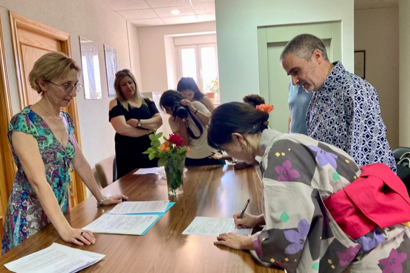 Salmoral celebra su primera ¿boda a la Japonesa? 