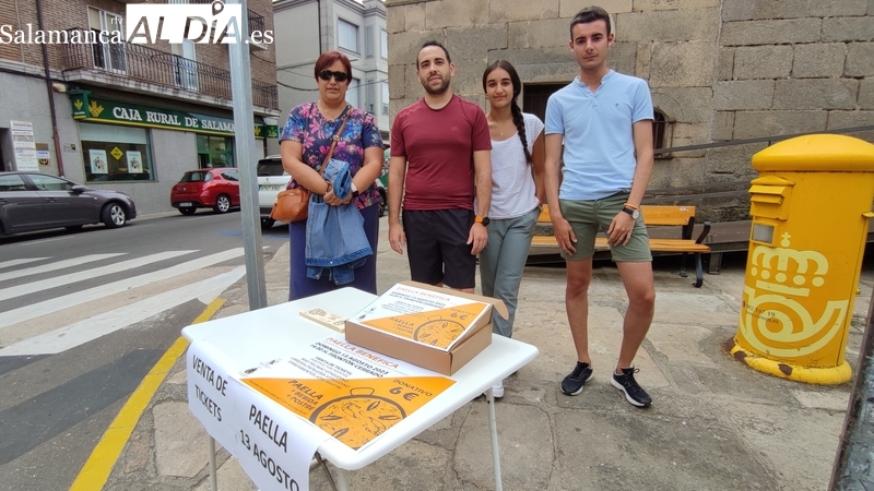 La Cofradía San Nicolás de Bari organiza una paella solidaria para crear una Banda de Cornetas y Tambores
