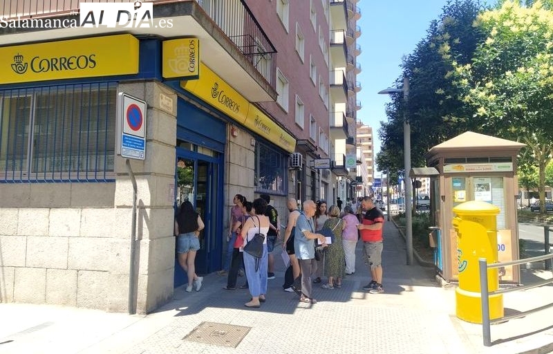 La Junta Electoral Central acuerda ampliar el plazo para votar por correo