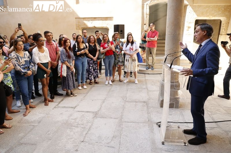 La bienvenida del alcalde a los estudiantes de los Cursos Internacionales de la USAL