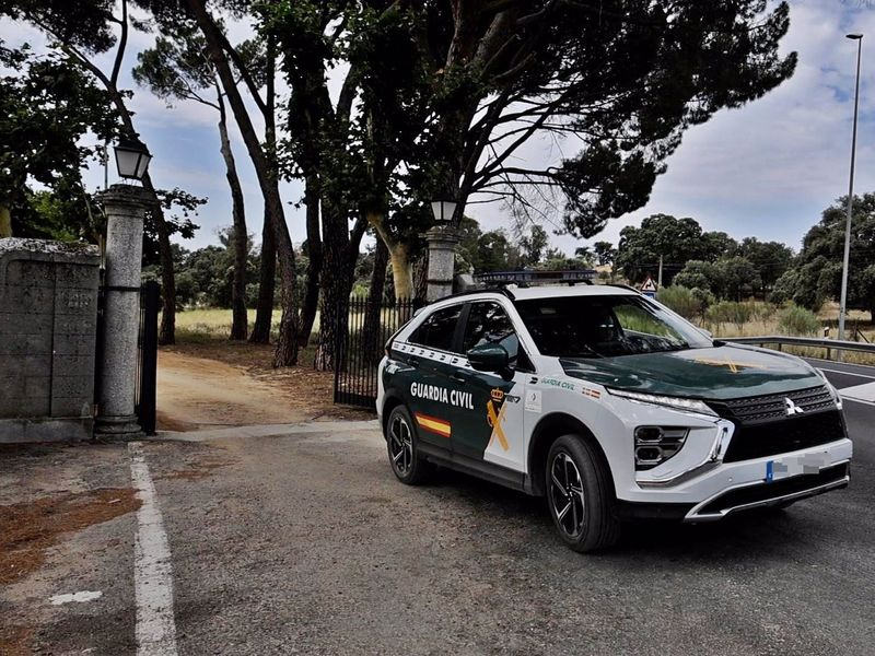 ¿Una boda gafada? La Guardia Civil se presenta en la Finca El Rincón dos días antes del enlace entre Tamara Falcó e Íñigo Onieva