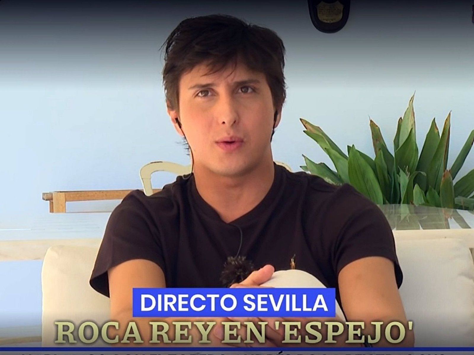 Roca Rey reaparece después de que Cayetano Rivera le salvase la vida tras una cogida