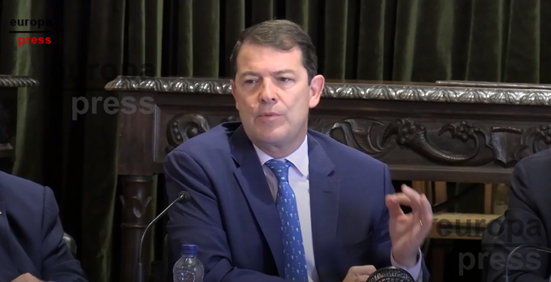 Mañueco ve crucial la reapertura del tren por la Ruta de la Plata