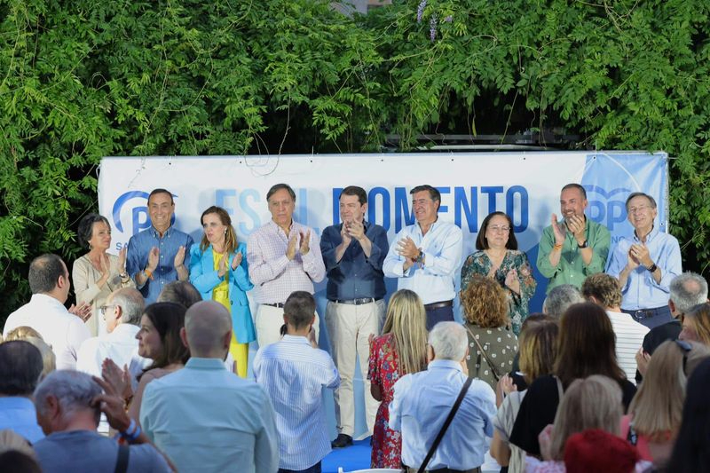 Mañueco, en el cierre de campaña en Salamanca llama a la participación: Las elecciones se ganan en las urnas