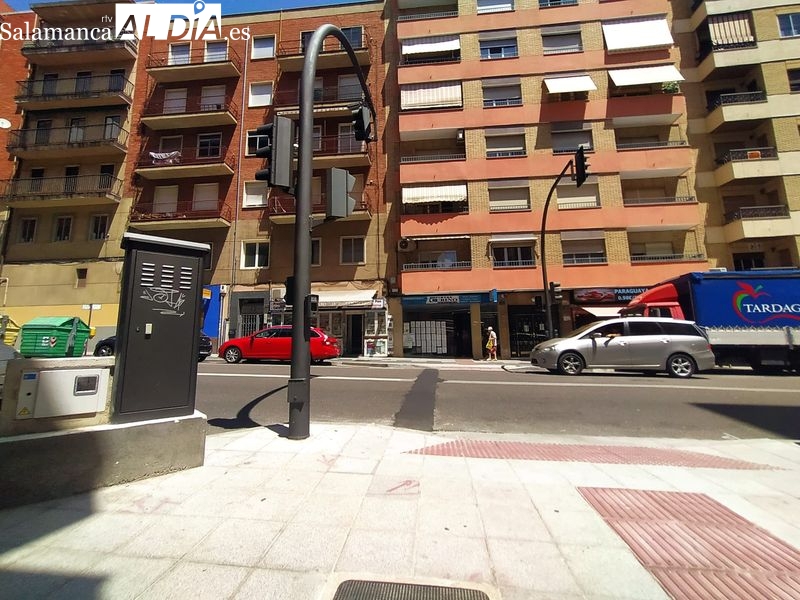 Quejas de vecinos de la avenida de Portugal por un semáforo que no está activado