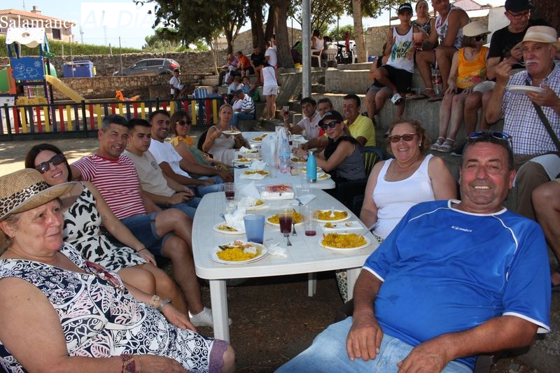 Cipérez despide las fiestas con una paella de 800 raciones