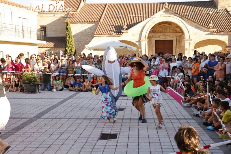 Divertido y original concurso de disfraces en Calzada de Valdunciel