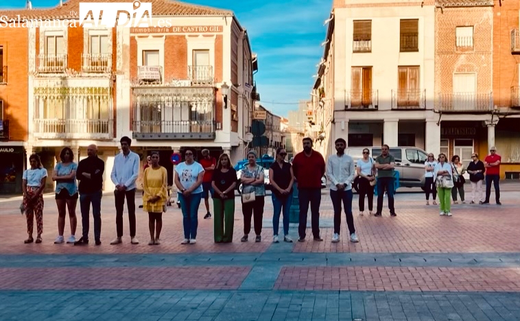 Silencio y unidad en Peñaranda contra la violencia de género