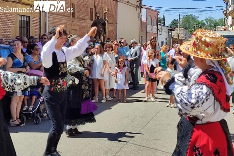 Babilafuente se echa a las calles para celebrar s su patrón, San Roque, en su día grande