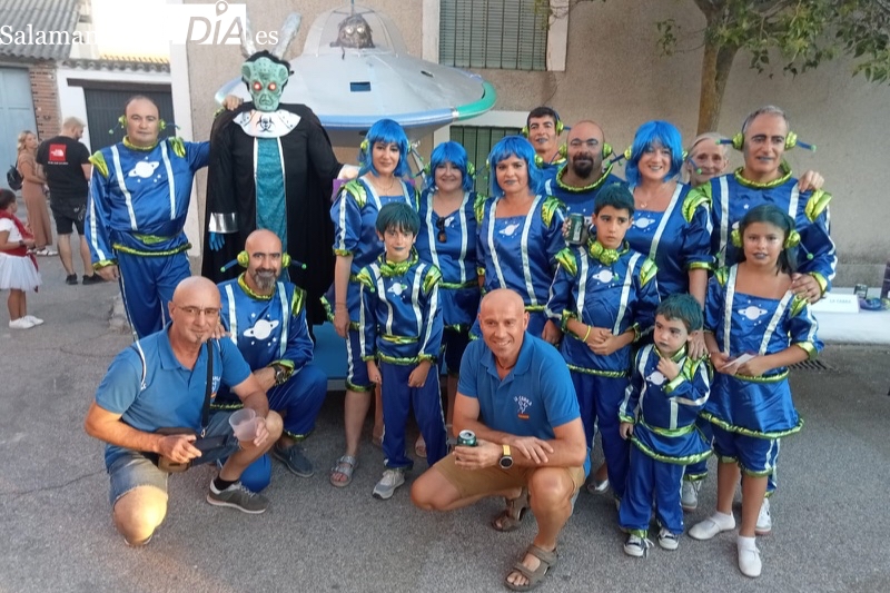 Aldeaseca de la Frontera llena sus calles de color y ambiente en la bienvenida a las fiestas en honor a Nuestra Señora de la Asunción