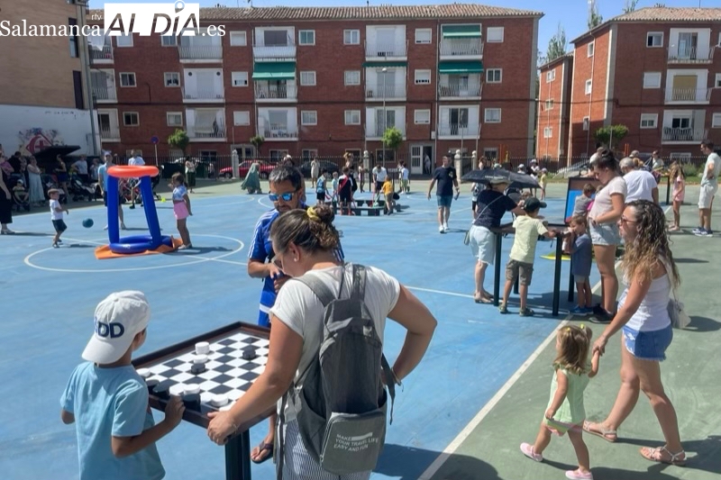 Divertida mañana de juegos infantiles en el parque La Huerta 