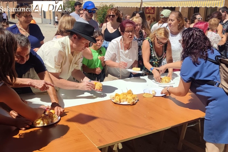 29 creaciones triunfan en una nueva edición del concurso de tortillas de patata de Cantalpino