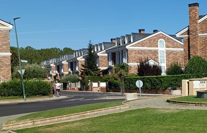 Refuerzo para la seguridad de esta conocida urbanización con seis nuevas cámaras de tráfico