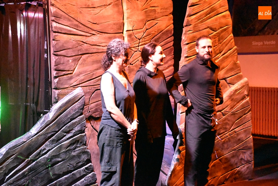 Los mirobrigenses Alúa Teatro llevan al público de la Feria de viaje sensorial a Siega Verde