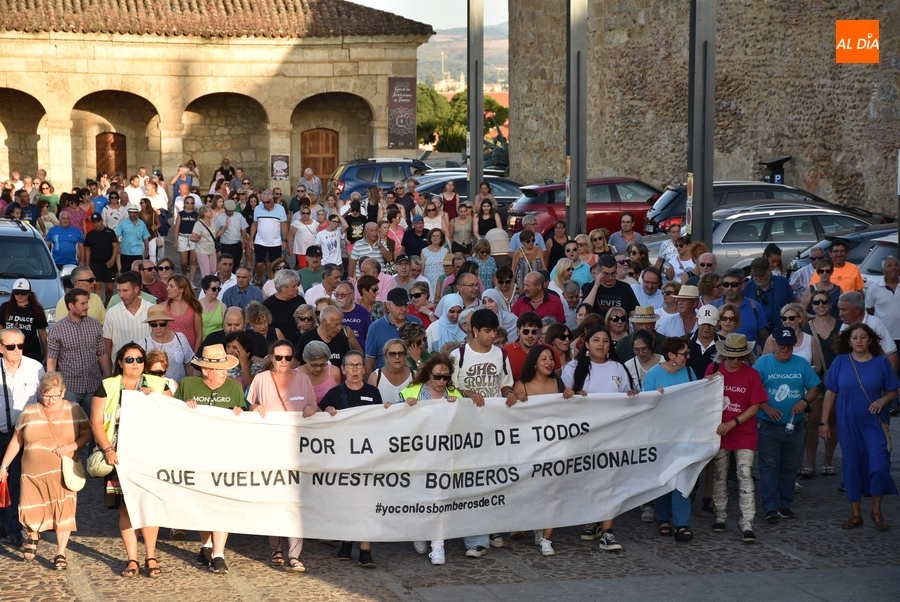 Cerca de mil personas claman por el regreso de la Asociación Humanitaria de Bomberos Voluntarios