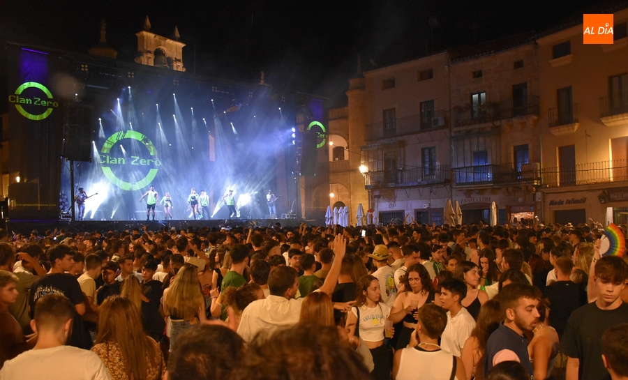 Clan Zero cierra el círculo del Martes Mayor con un fantástico ambiente