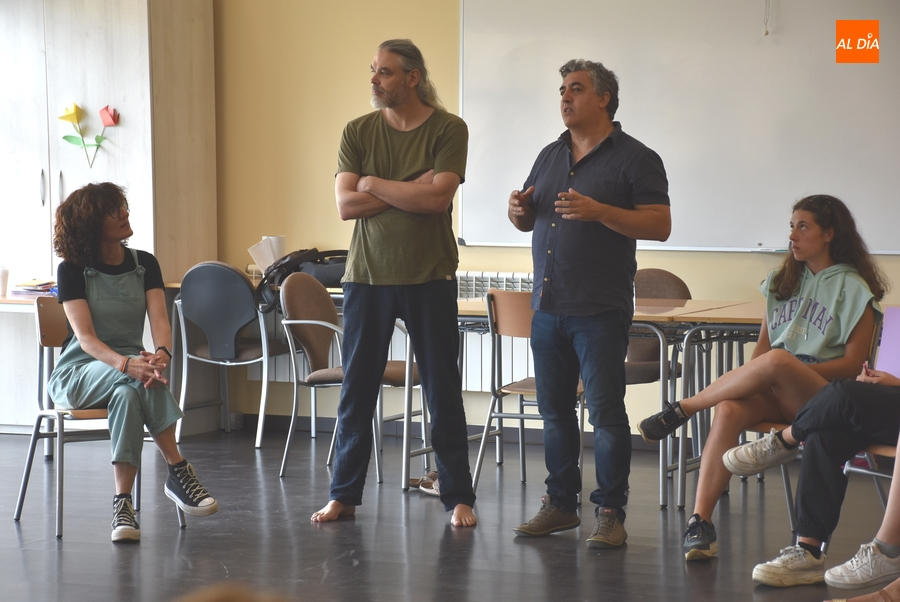 Félix Fradejas imparte una sesión a los próximos monitores del Divierteatro