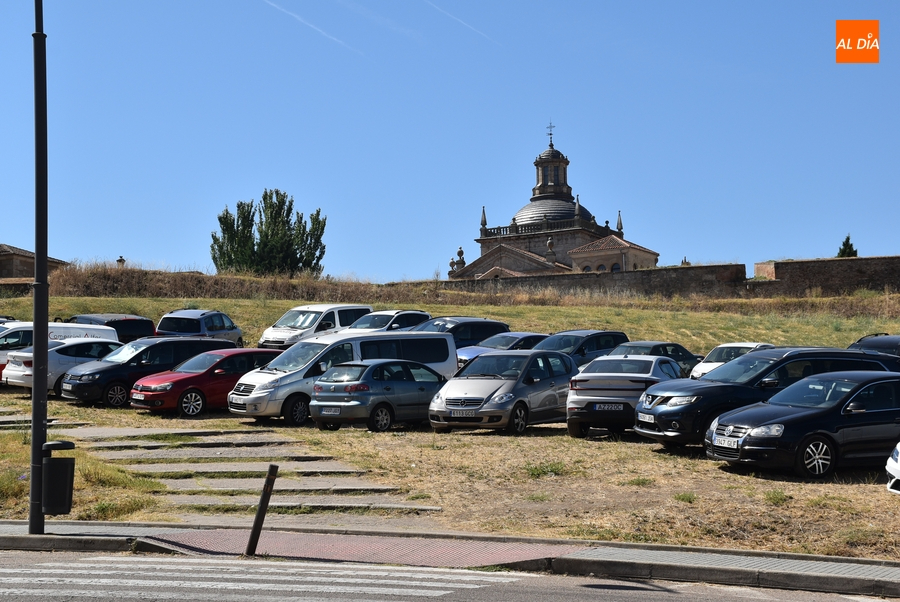 Nuevo adelanto del mercado de los martes en una mañana de muchísimo ajetreo