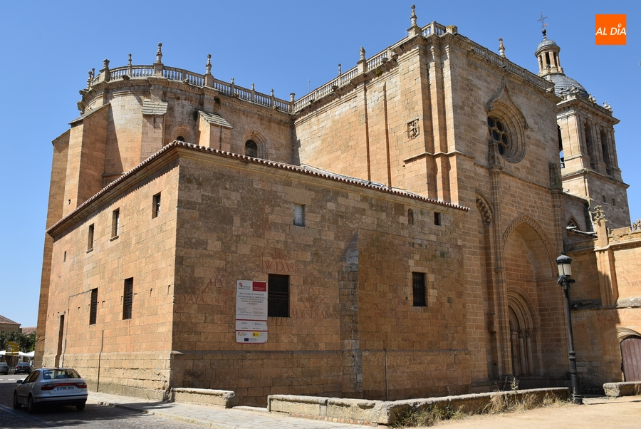 La Catedral luce un año después libre de andamios