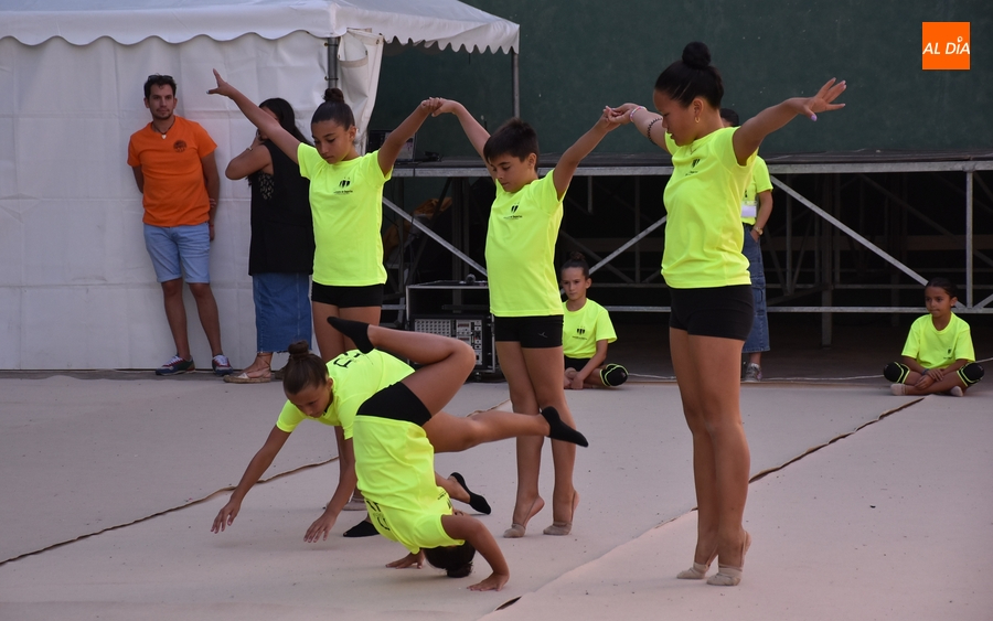 El Club Ítaca protagoniza el renacimiento tras 7 años de las fiestas del Valle de San Martín