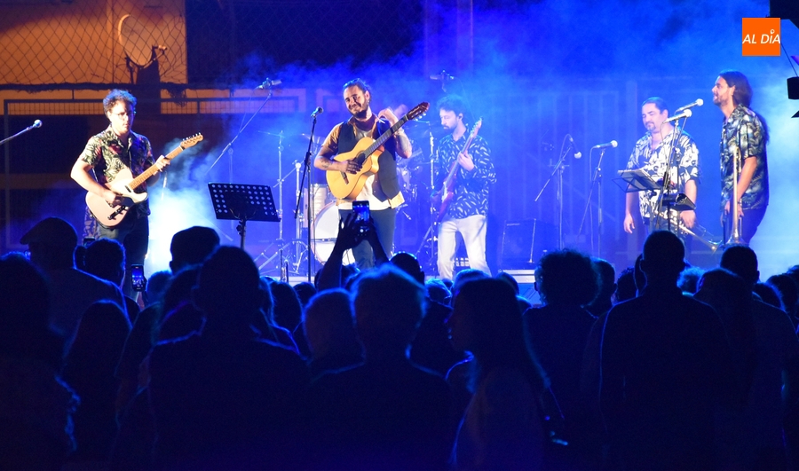 Ambientazo en el reencuentro de Gato Charro con el público mirobrigense