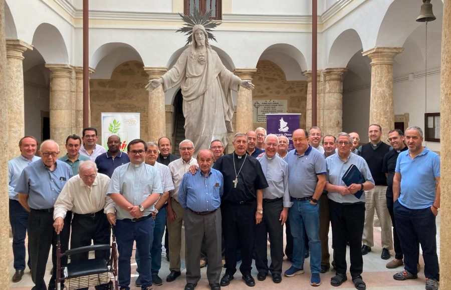 Sacerdotes de Burgos, Madrid o Sigüenza-Guadalajara se unen a los civitatenses en unos ejercicios