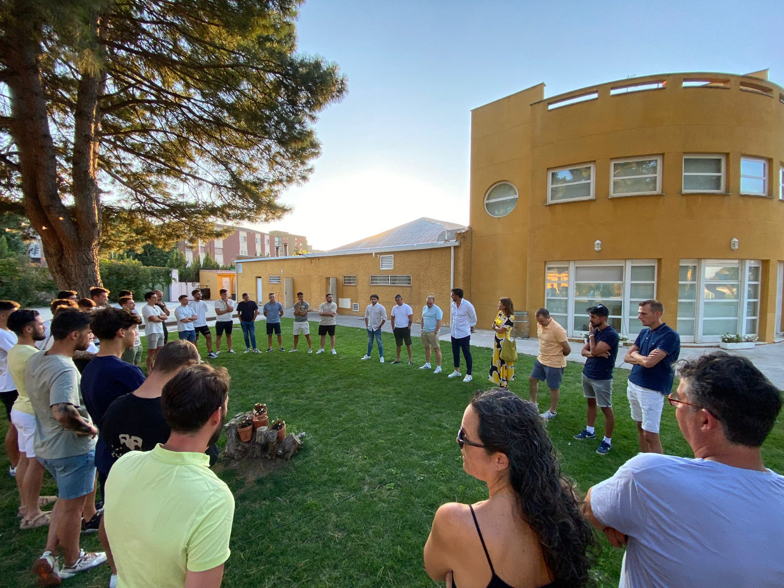 Unionistas y el Ayuntamiento mejoran sus relaciones gracias a un encuentro con Almudena Parrés