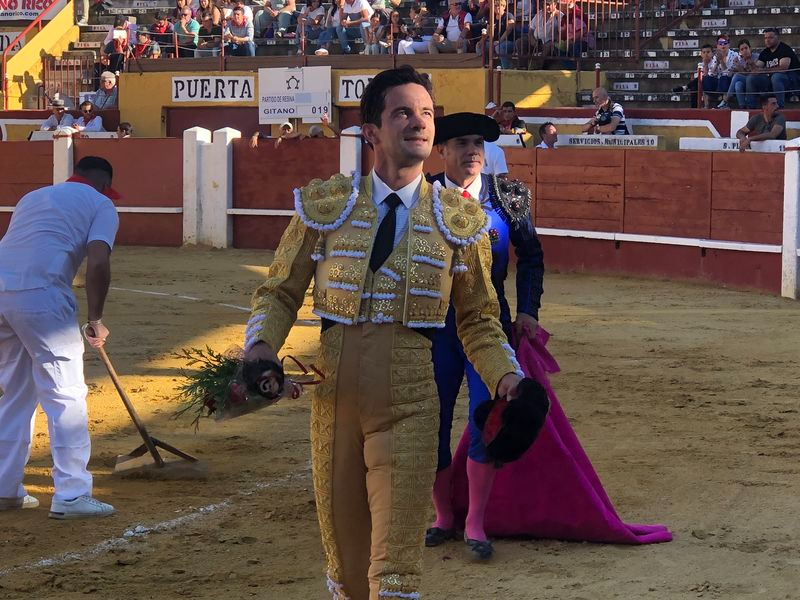 Juan del Álamo corta una oreja en una interesante corrida de Partido de Resina