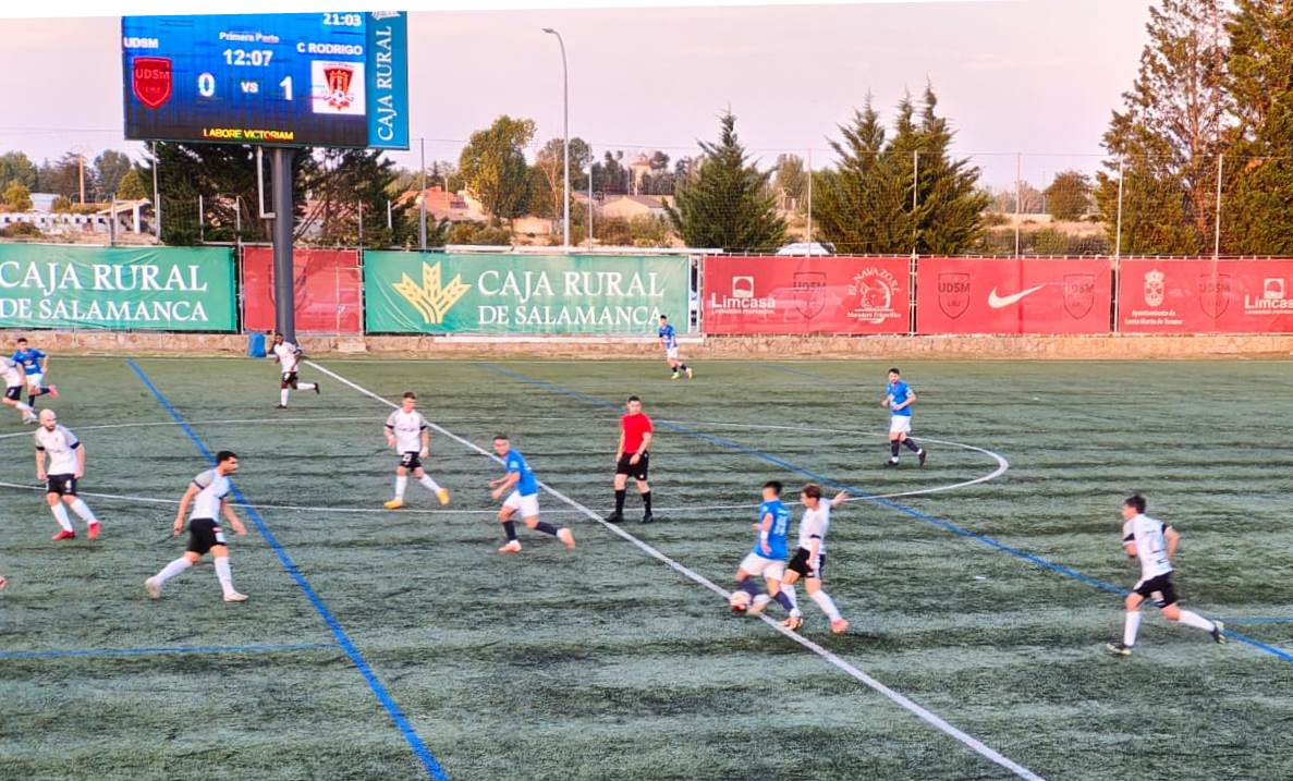 El Ciudad Rodrigo firma tablas ante el Santa Marta de 3ª, que igualó el 0-2 inicial