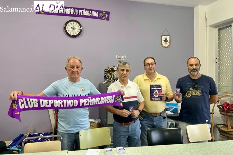 El CD Peñaranda pone en marcha el abono Fila 0 con el que se podrá ayudar a los morados a superar la caída de ingresos tras el descenso