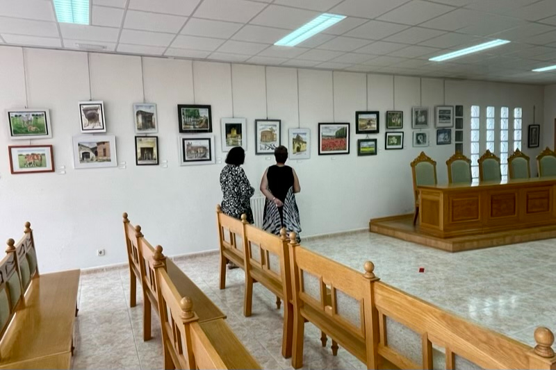 Villoria inaugura la exposición de pintura de la artista Francisca González del Castillo